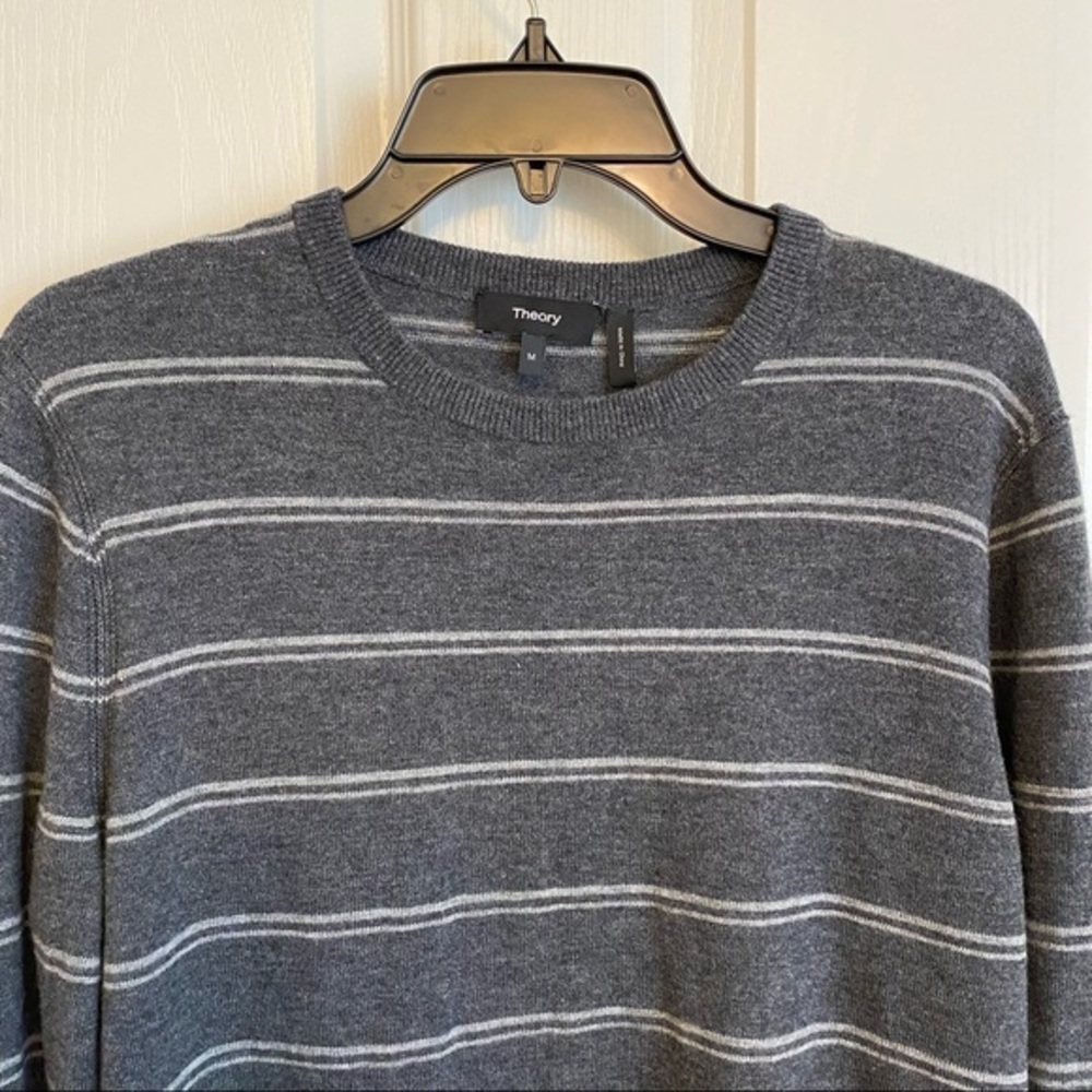 THEORY Riland Striped Wool Blend Pullover Sweater in Charcoal/Grey Size M - Picture 4 of 10